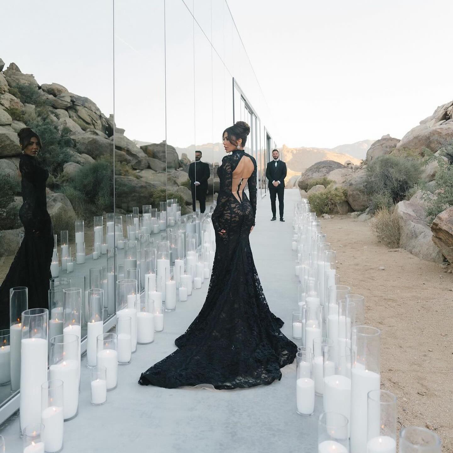 Black Mermaid Lace Wedding Dresses Backless Long Sleeves Bridal Gowns High Necke Sweep Train Vestido De Novia