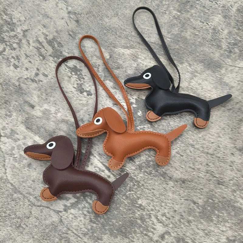 Keychains Lanyards 1 Cute PU Leather Dog Keychain Pendant Sausage Womens Bag Charm Mobile Phone Tricycle Keyring Party Gift H241119
