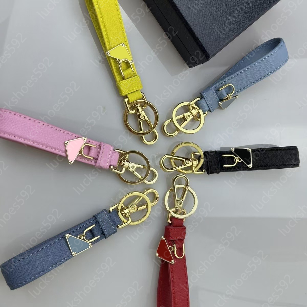 Keychains Mens designer Key chain Leather Bag Charm Luxury Keyring for Women Car Keychains Stainless Steel Classic pink black blue red Fashion Key Rings quality