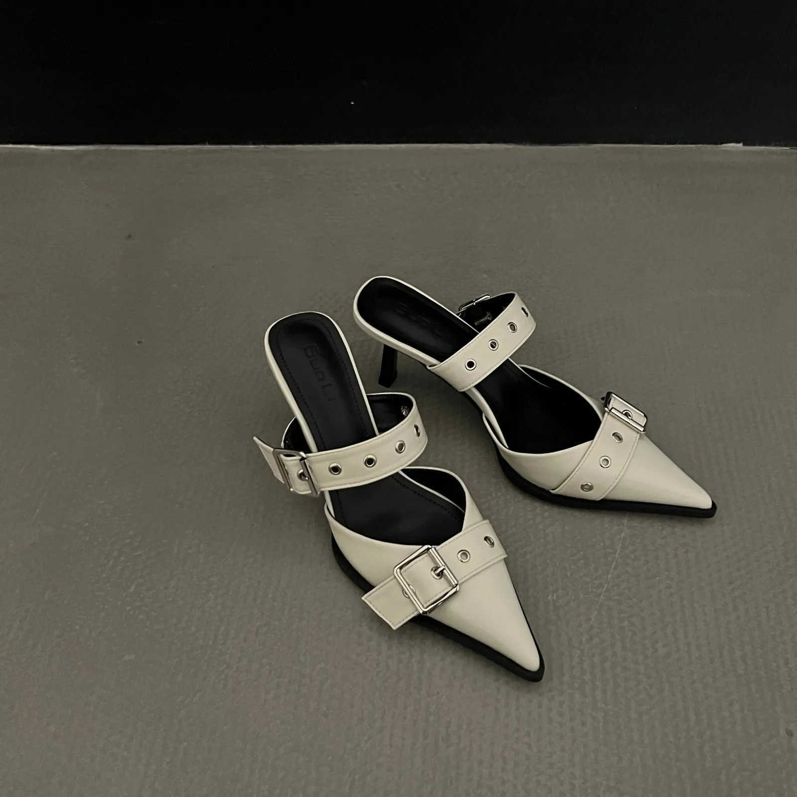 NEW Summer Pointed Belt Buckle Thin Heel Belt Buckle Single Shoes Wens Baotou Sier Back Empty High-heeled Sandals Z250304