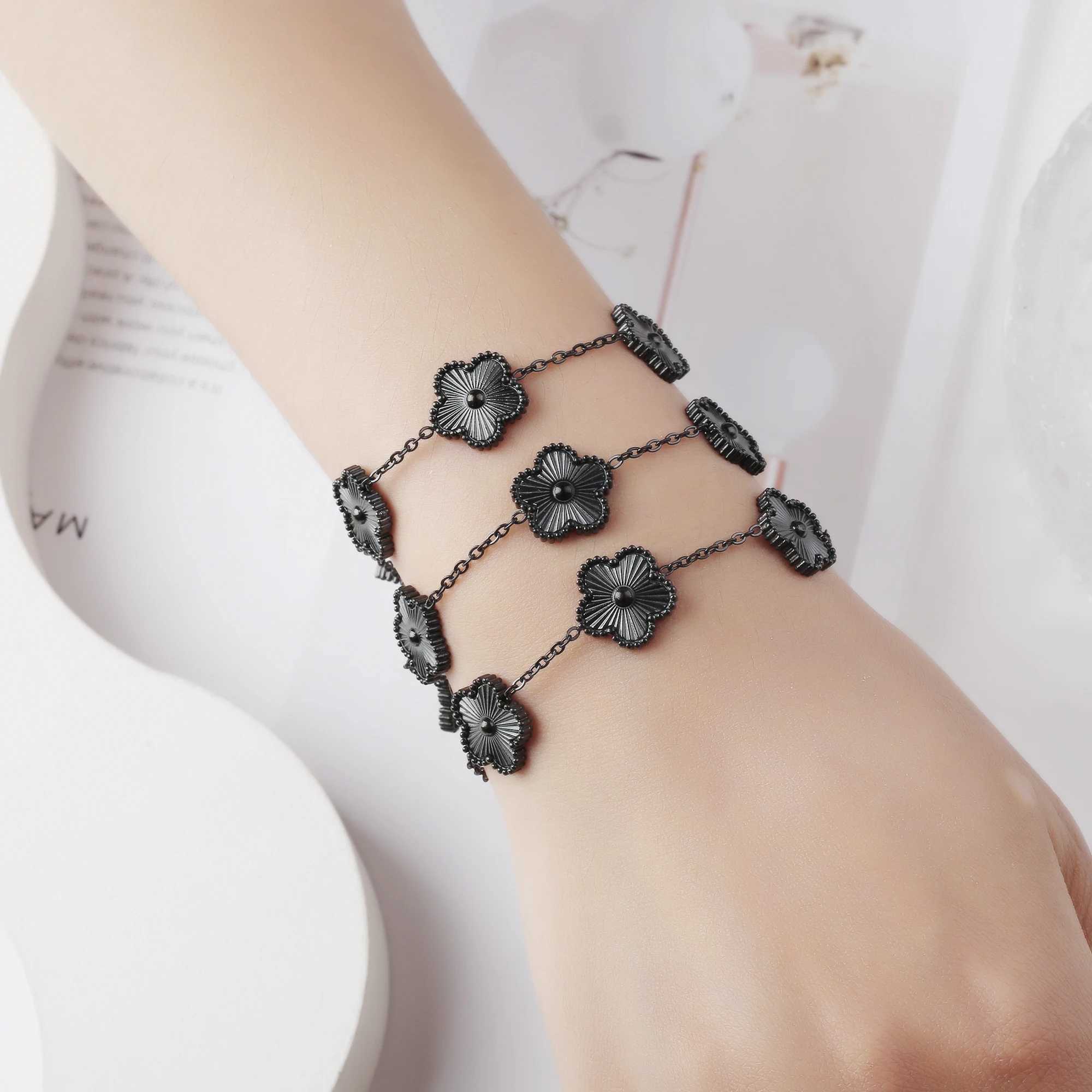 Chain Neutral stainless steel plant five leaf flower adjustable bracelet creative plum blossom jewelry daily wearing accessories clover H241119