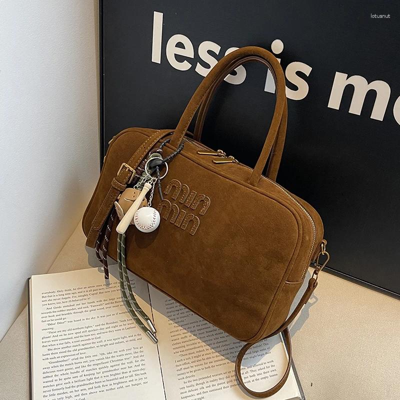 Totes Women Trendy Shoulder Bag Tote Fashion Briefcase With Pendant Wedding Shopper Commuter Ladies Chic Handbags Purse