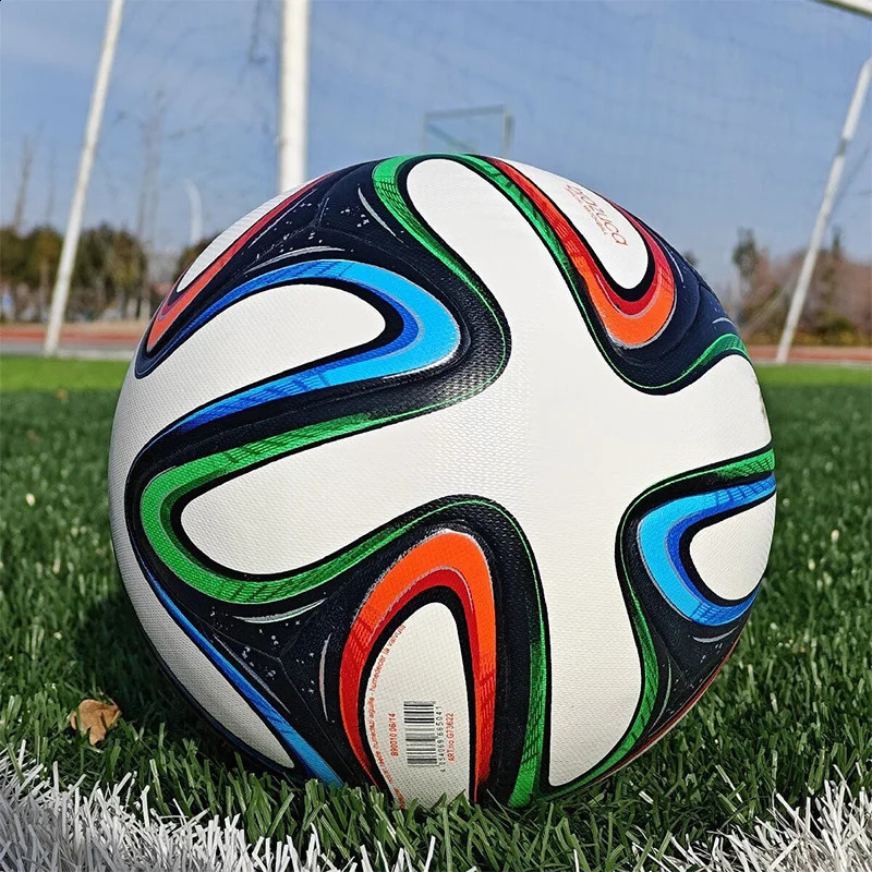 2014 Match PU Football Mens Professional Size 5 Futbol Childrens Outdoor Sports Training Ball High Quality Adult Team Football 241119