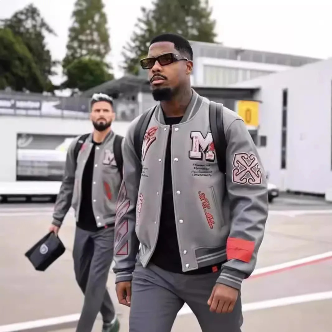 Trend Football Fashion Mens Embroidered Bomber Jacket Hip Hop Letter Splicing Leather Baseball Clothing Y2K Jacket 241119