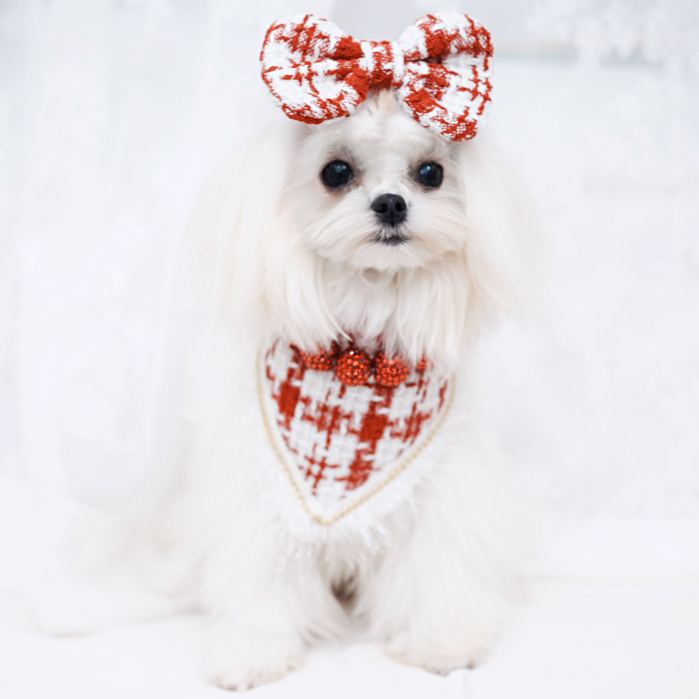 Christmas Dog Bandanas with Tassels Edges, Stylish Plaid Dog Christmas Scarf Bib, Adjustable Accessories, Luxury Bandanas for Small Medium Dogs Red E0