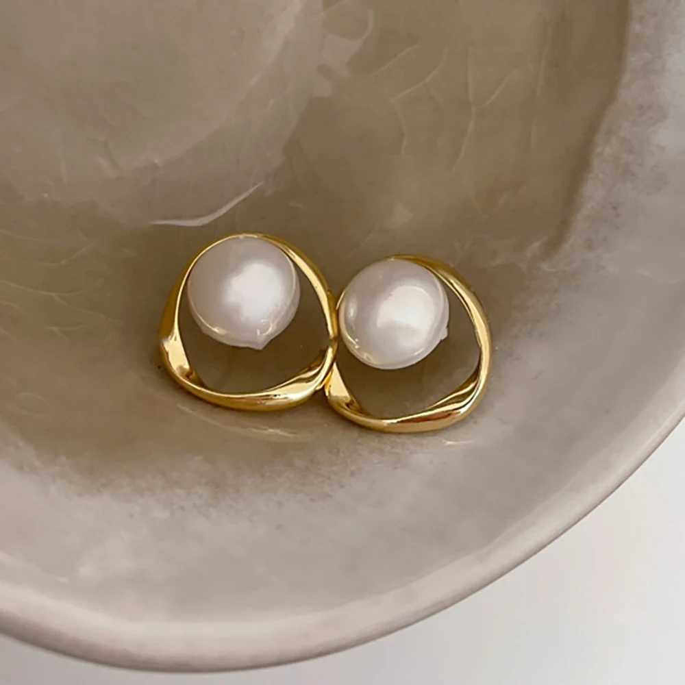Korea New Fashion Gold Silver Color Cross Pearl stud Earrings for Women Elegant Cute Pearl Earrings Brincos JewelryX241119