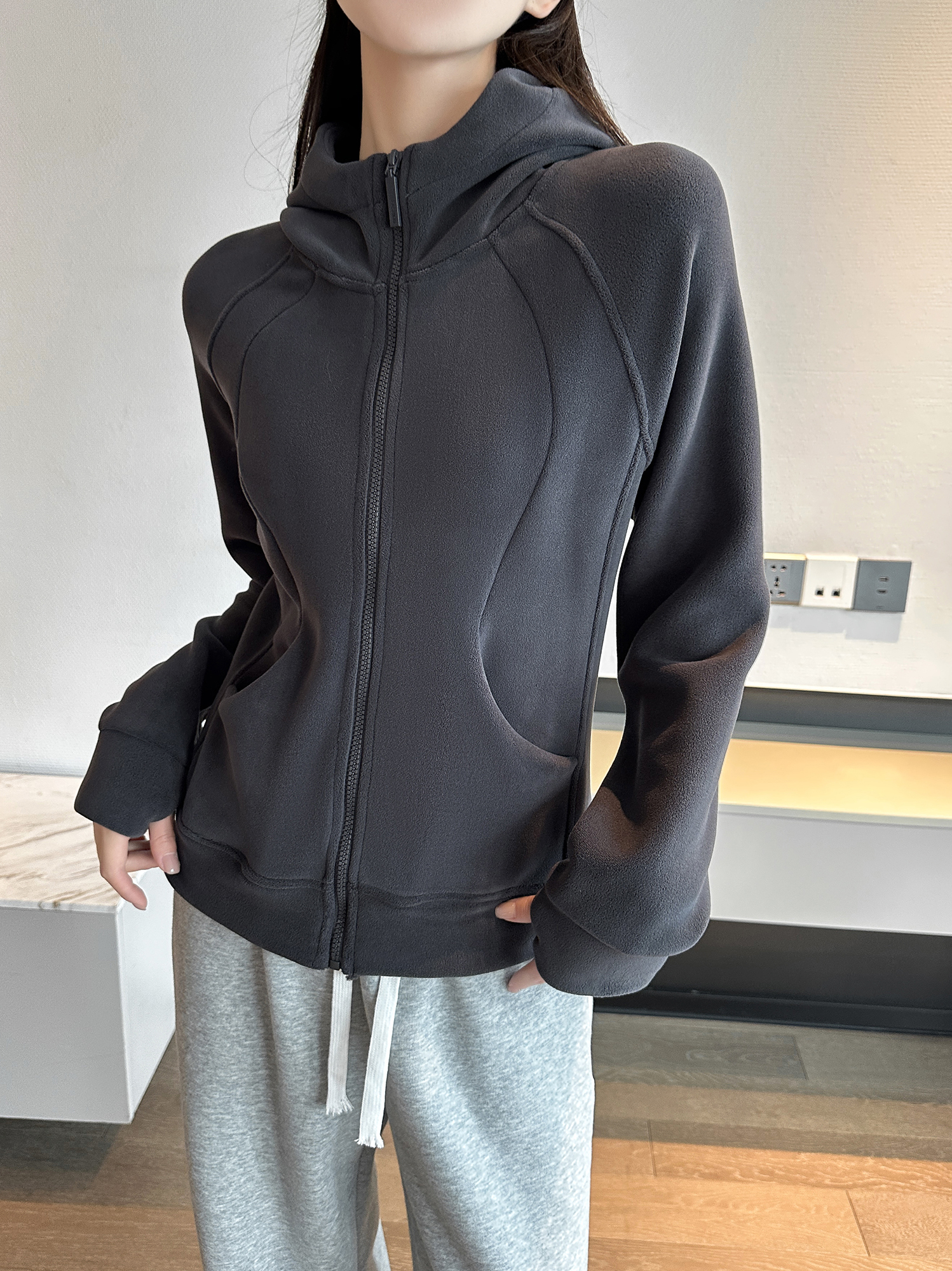 Hooded zip jacket female 2024 autumn and winter new thin padded thickened leisure outside long-sleeved sweater