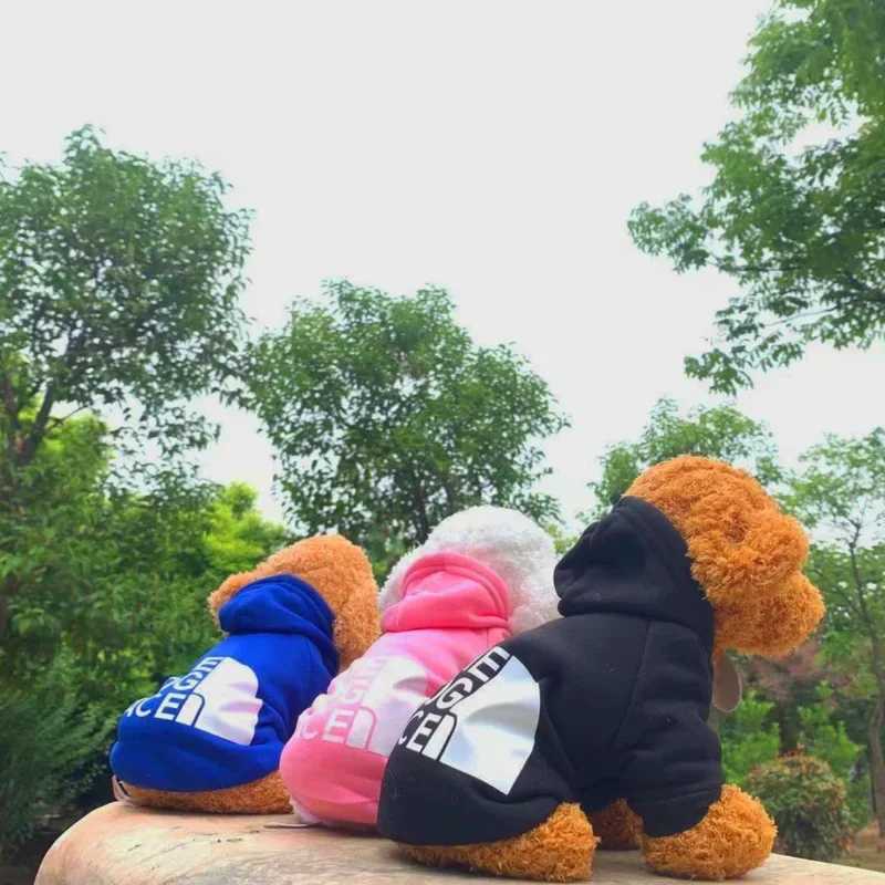 Dog clothing hoodie dog face windbreaker warm suitable for small and large dogs and sports shirts French bulldogs and clothing X241226