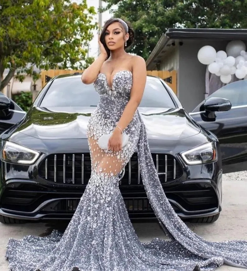 Sparkly Silver Sequins Mermaid Prom Dresses 2024 For Black Girls Sweetheart Crystal Rhinestone Sweep Train Formal Party Luxury Evening Gowns Robes De Bal BC18419