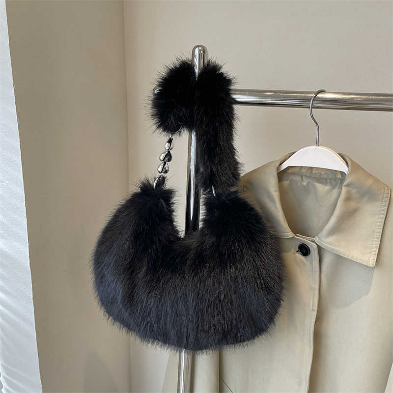 High end hairy bag for women 2024 new trendy and versatile handbag, plush armpit bag, single shoulder dumpling bag 241120