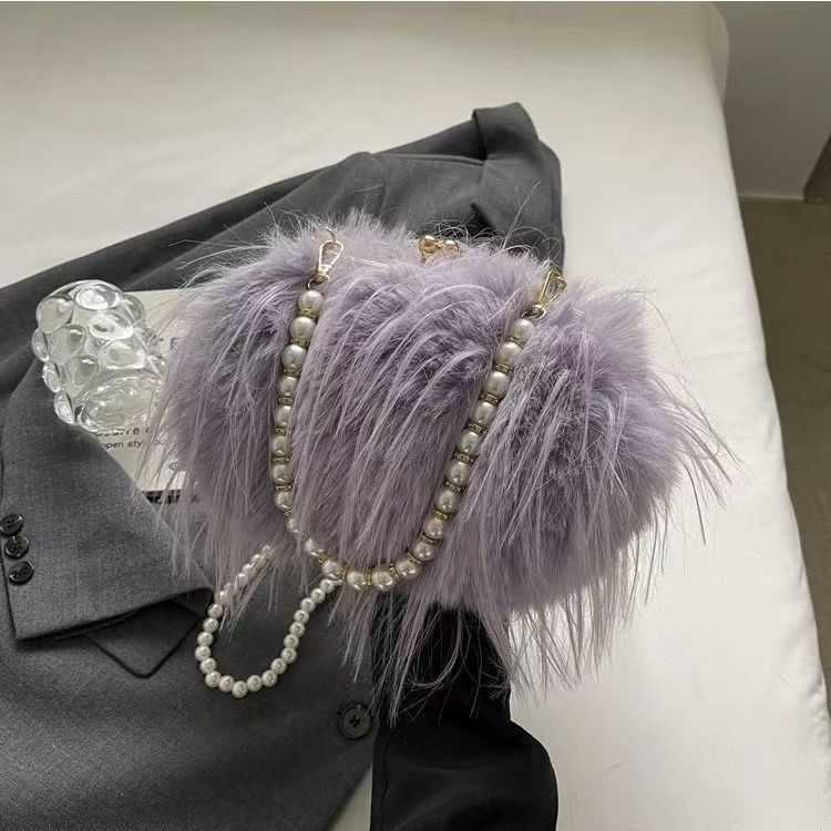 Pearl Chain Plush Bag Plush Bag Tassel Plush Handbag Versatile Single Shoulder Crossbody Bag 241120