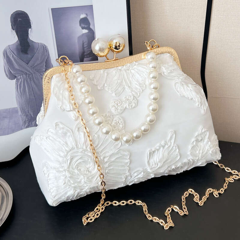 Classic Women Mesh wer Wedding Lock Shell Clip Shoulder White Crossbody Bags Prom Pearl Clutch Chain Handbags And Purses
