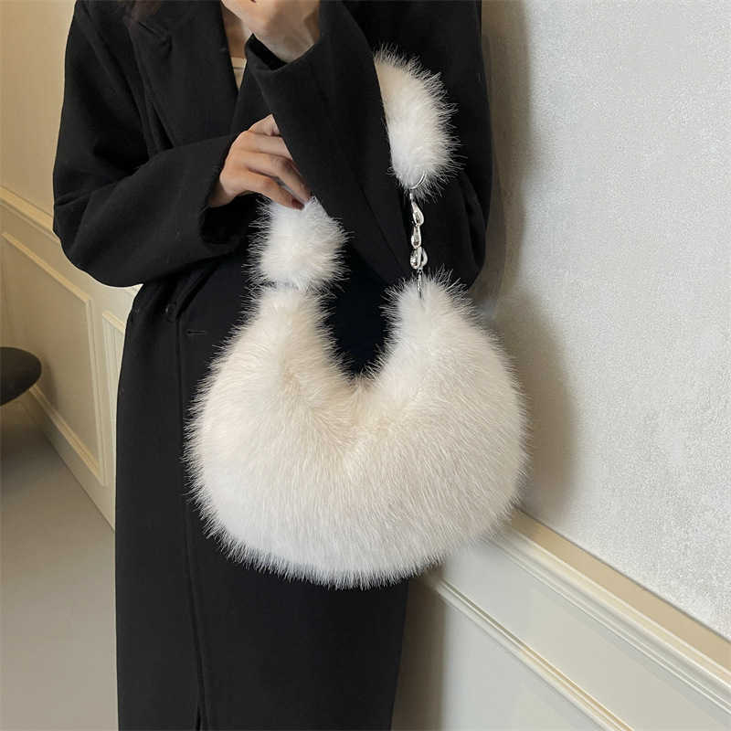 High end hairy bag for women 2024 new trendy and versatile handbag, plush armpit bag, single shoulder dumpling bag 241120