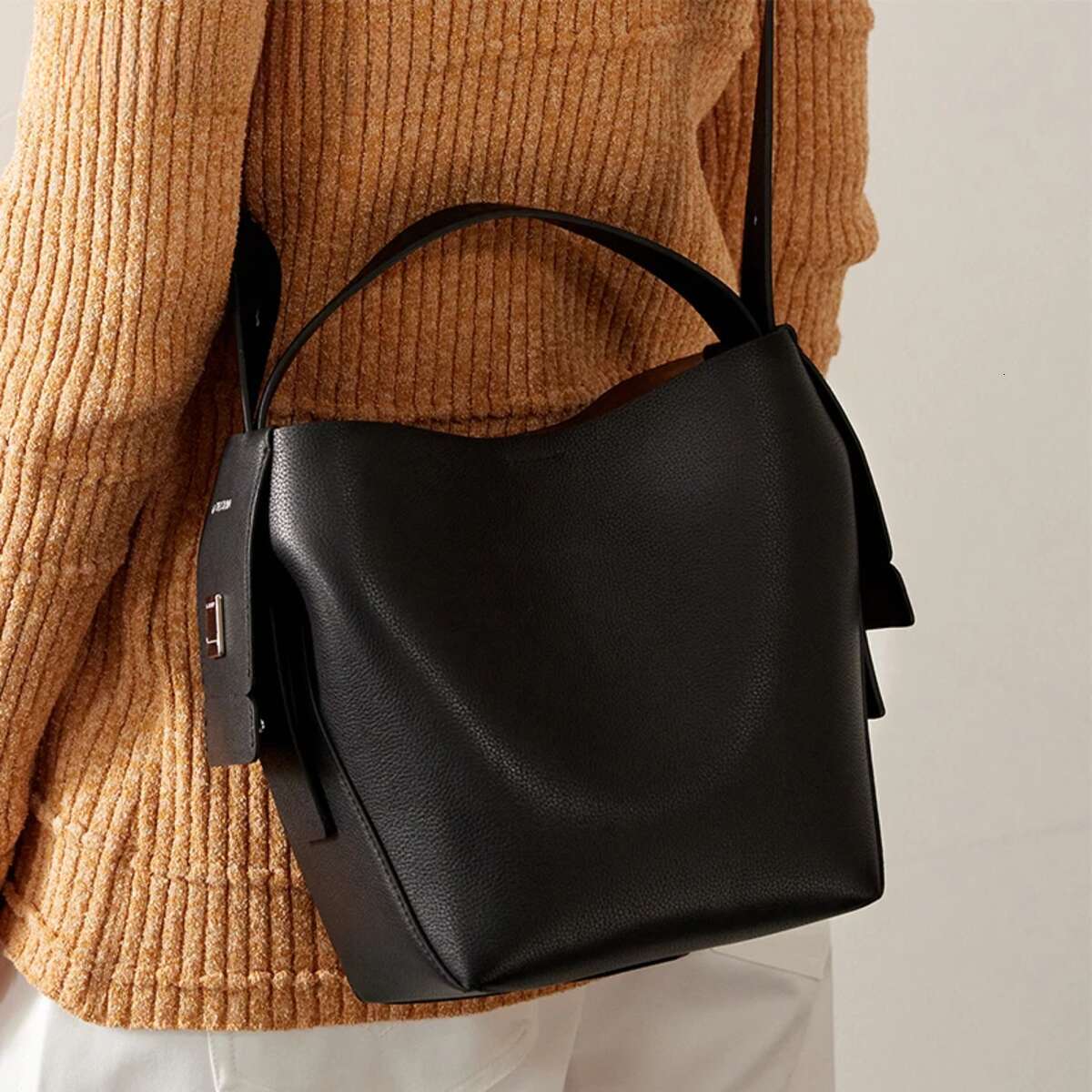 Original Brand Genuine Leather Ladies Handbag Shoulder Crossbody Portable Bucket Bag Female Bags Women's Bag Paisley BagVoyage