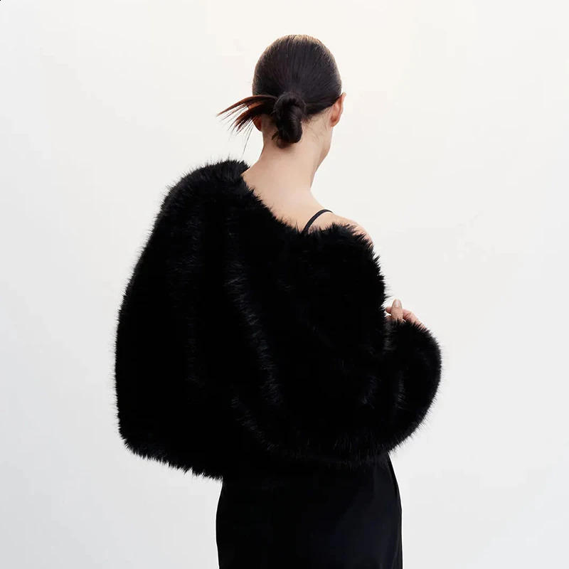 Ins Fashion Black Warm Cozy Cropped Faux Fur Coat Women Winter Chic Girls Street Y Short Jacket 241120
