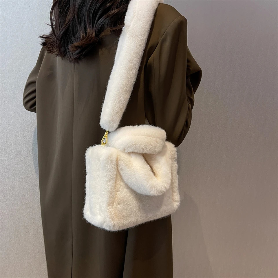 Winter Solid Colour Quality Faux Fur Small Tote Bag Soft Fluffy Plush Handbag Cute Warm Shoulder Crossbody Bag Women 241120