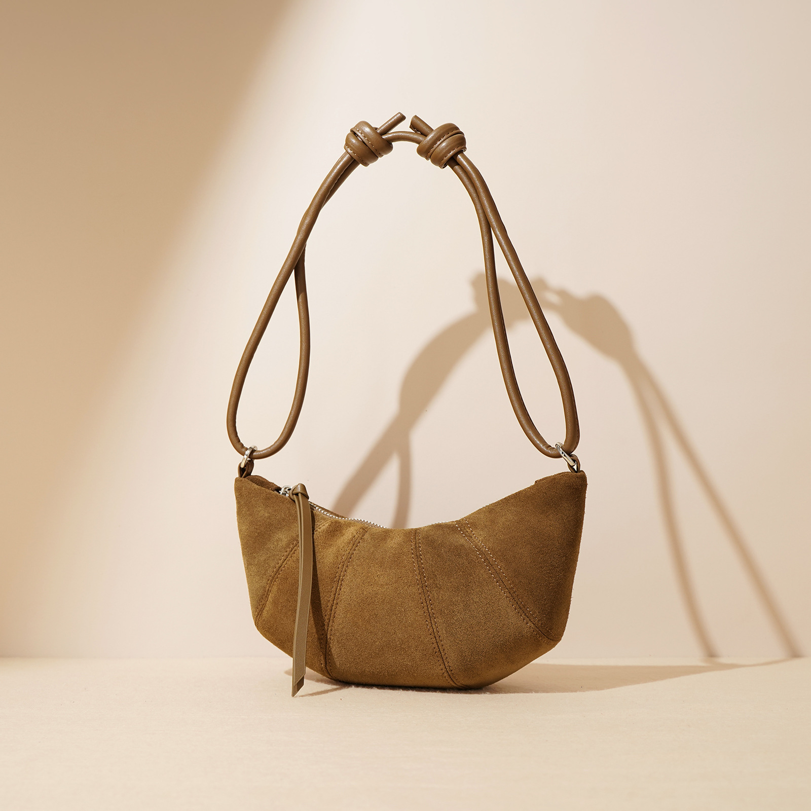 New Women Dumpg Female Niche Underarm Shoulder Bag Lady Cross-Body Messenger Maillard Croissant Autumn Winter Hobos Patent Leather BagVoyage