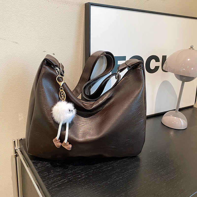 Cross Body Bags Leather Handbag Totes Type Women's Commute Fashion Pom Poms Decorative Messenger Bag Pu leather Niche Portable Pillow Cheap Shoul