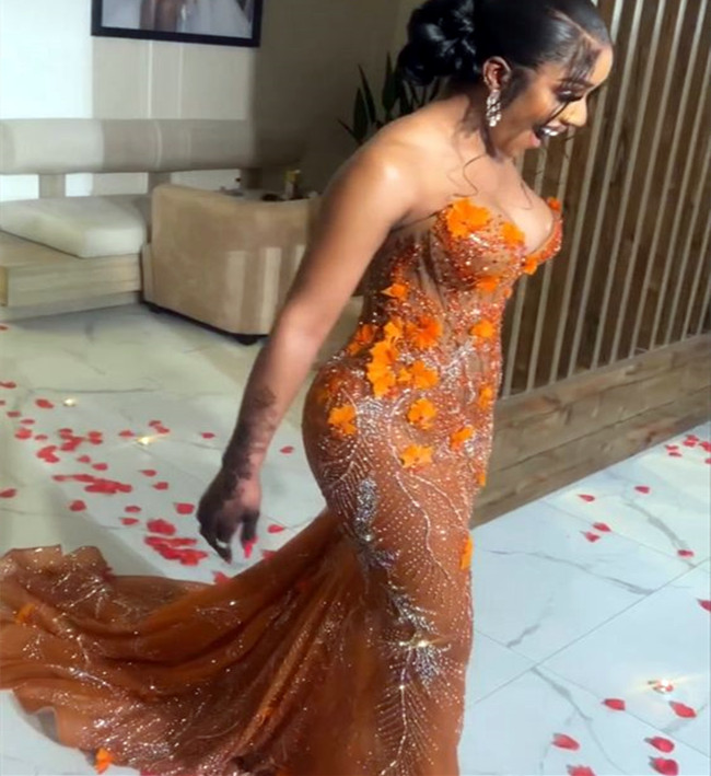 2024 Arabic Aso Ebi Orange Illusion Mermaid Prom Dresses Lace Beaded Crystals Long Sleeves Evening Formal Party Second Birthday Reception Gowns Dresse