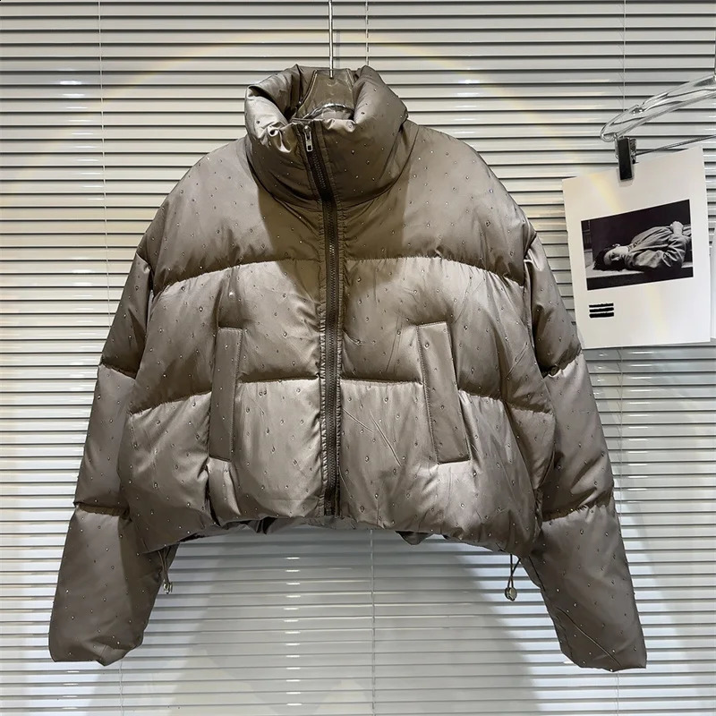 Winter Clothing Parkas Womens Outwear Short Coats Korean Rhinestone Coat Ladies Thickened Warm Cotton Puffer Jackets 241119