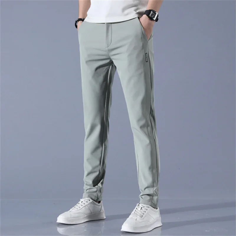 2024 Spring Autumn Golf Pants For Men Fashion Korea Elasticity Golf Wear Mens Trousers Sports Long Pants Casual Work Pants 38 240419