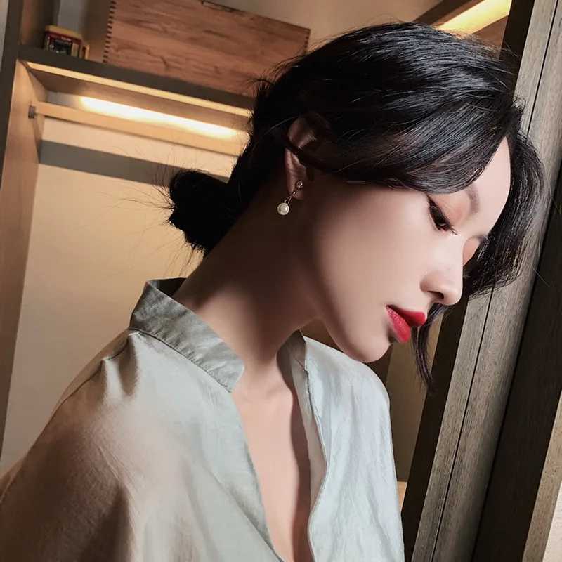 Korean Fashion Exquisite Basic Cross Geometric Simulated Pearl Earrings Simple Elegant Goddess Stud Earrings WholesaleX241119