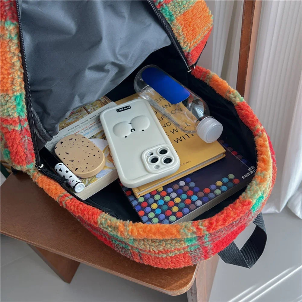 Women Backpack Winter Fashion Plush School Backpack for Cute Fluffy Book Bag Furry Faux Fur Student Schoolbag Mochila 241220