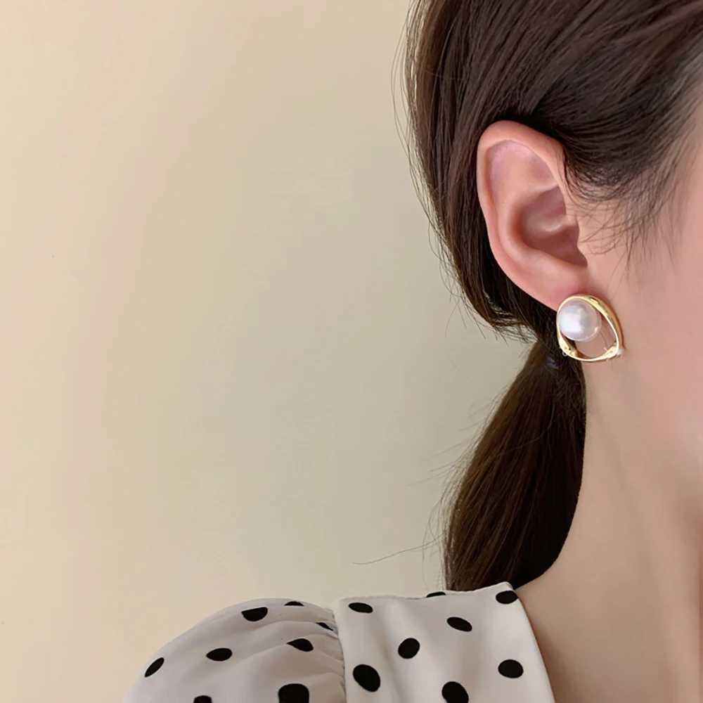 Korea New Fashion Gold Silver Color Cross Pearl stud Earrings for Women Elegant Cute Pearl Earrings Brincos JewelryX241119