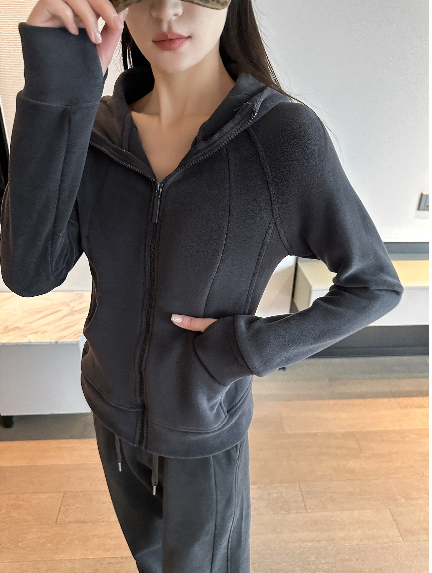 Hooded zip jacket female 2024 autumn and winter new thin padded thickened leisure outside long-sleeved sweater