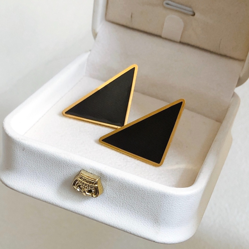 Luxury Designer Earrings 18K Gold Silver Diamond Stud Women Men Letter Earrings Wedding Party Jewelry