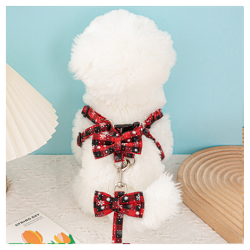 PET2024 New Christmas Element pet leash I-beam dog leash chest and back pet cat chain factory sale