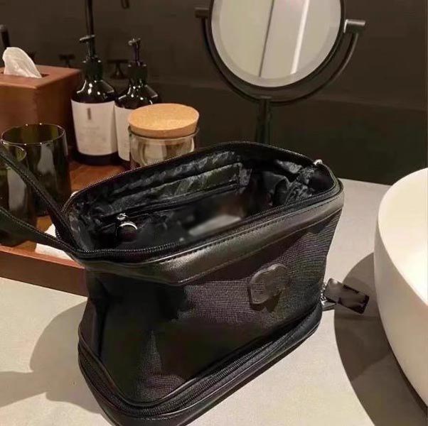 Designer Black Storage Bag Makeup Bag Letter Fashion Women's Dry Wet Split Zipper Double Layer Wash Bag Cosmetic Bags