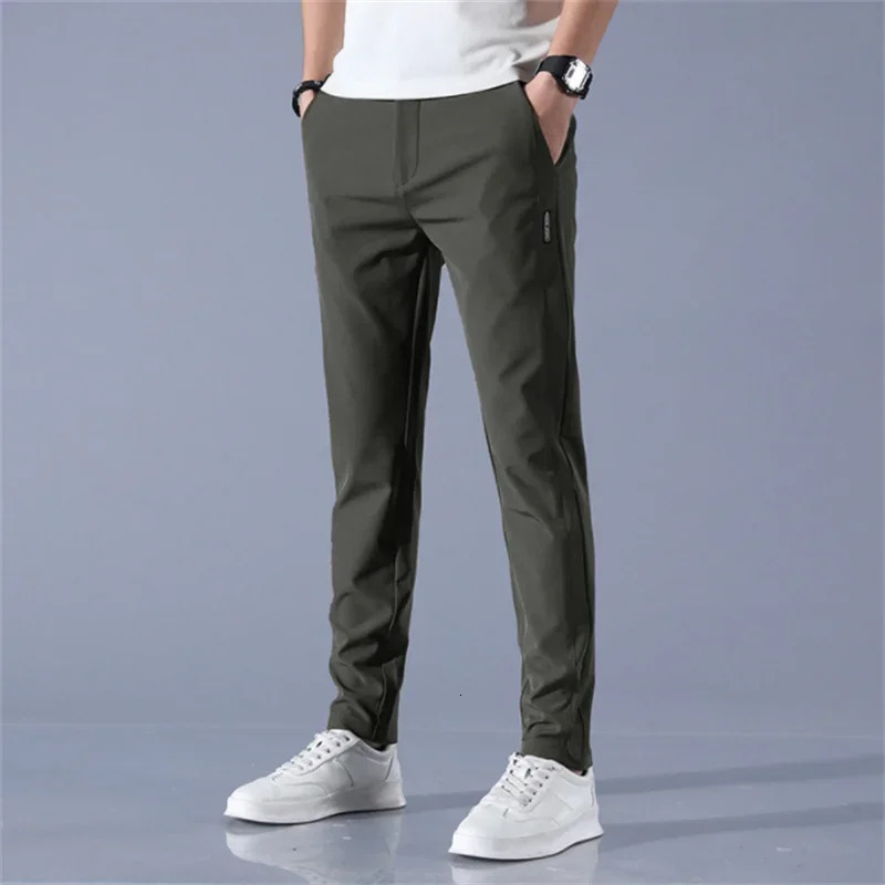 2024 Spring Autumn Golf Pants For Men Fashion Korea Elasticity Golf Wear Mens Trousers Sports Long Pants Casual Work Pants 38 240419