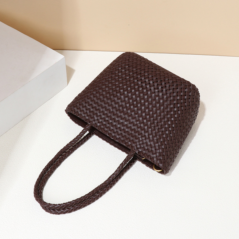 New Handmade Woven Women's Of Genuine Tree Paste, Large Capacity Single Shoulder Handheld Bucket Bag Designer Bags Handbags Women