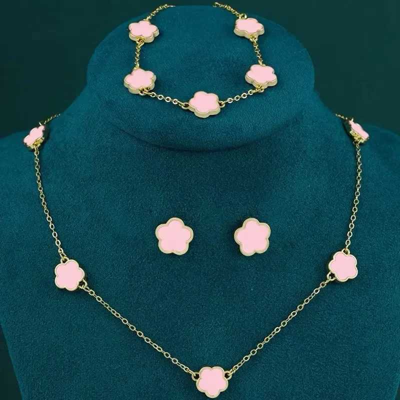Bracelet Necklace Lucky Five Petal Flower Leaf Clover Earrings Jewelry Set Suitable for Womens Fashion Accessories Wedding H241119