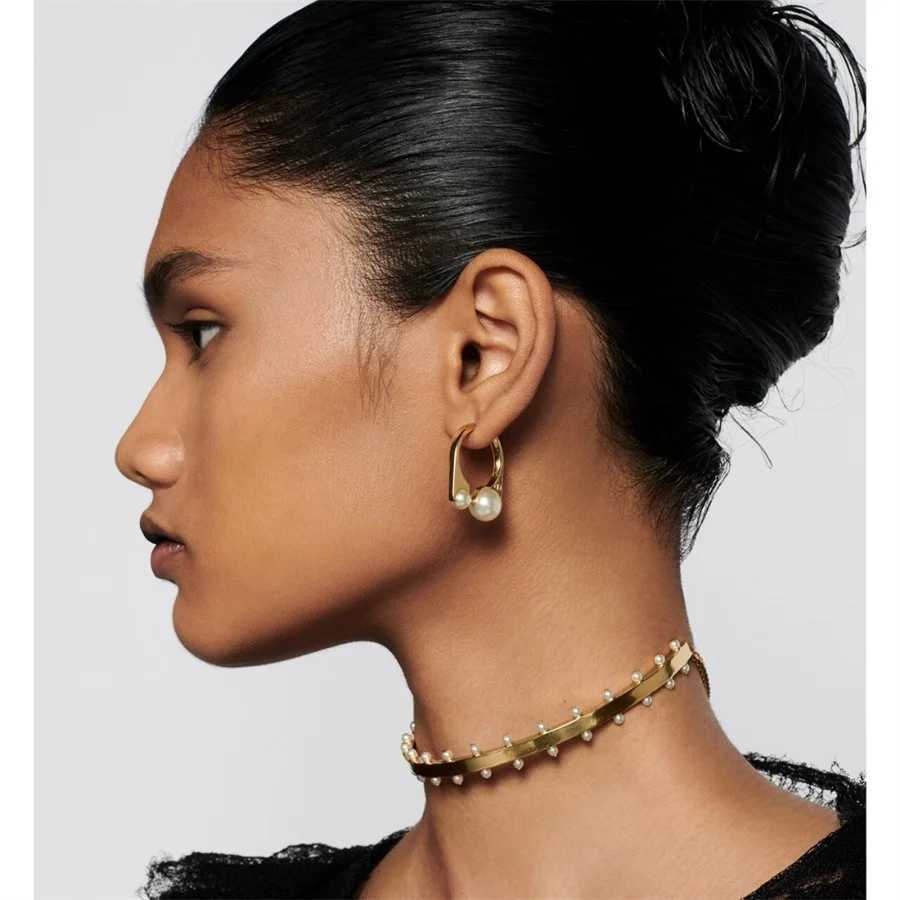 2024 New High end Metal Inlaid Pearl Earrings for Women Fresh Exquisite Light Luxury Top Fashion Charm Jewelry AccessoriesX241119 - view 4
