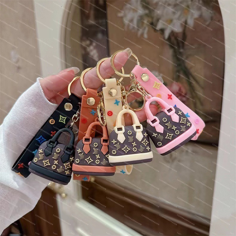 Bag charm Designer Fragrance Mini bag Key Chain Girl Fashion L Sachet Pendant key chain keychain Car pendant 1