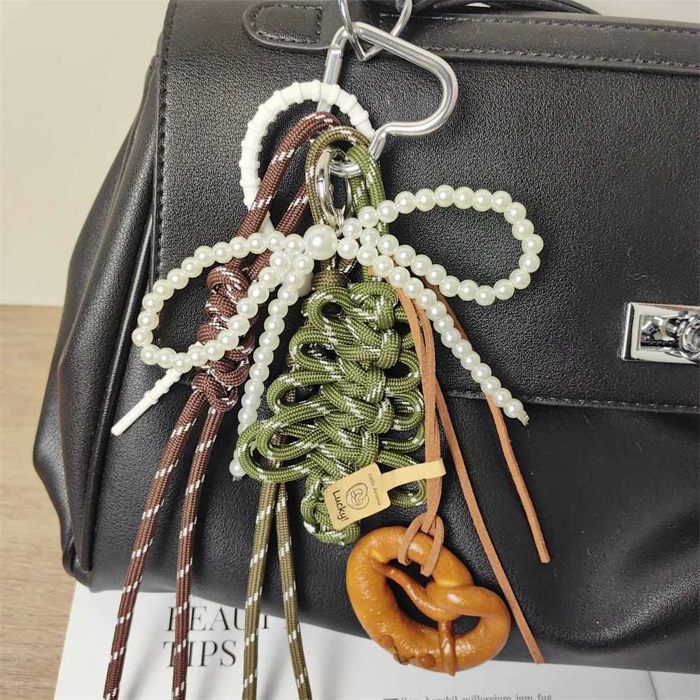 Keychains Lanyards Christmas Tree Braided RopeLye Bread Knot CharmPearl Bow KeychainMiu Style Bag Charm H241119