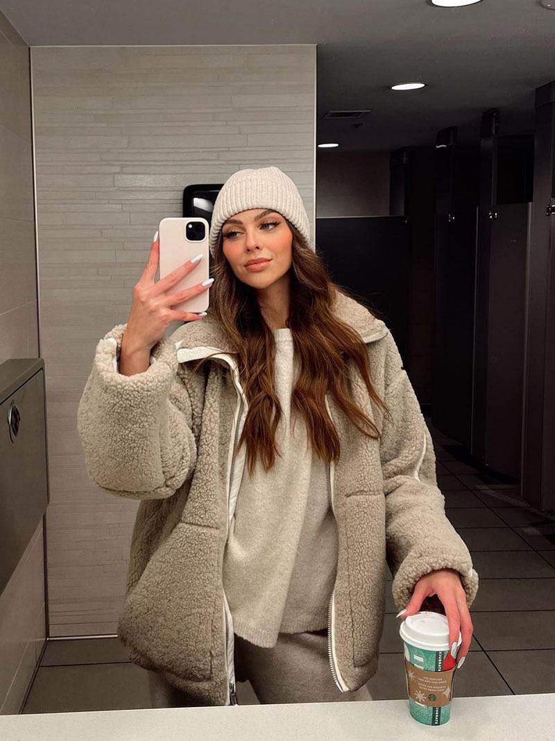 Winter Lamb Wool Jacket Women Fashion Stand Collar Zipper Pocket Long Sleeve Warm Veet Coat Streetwear Female Outerwears