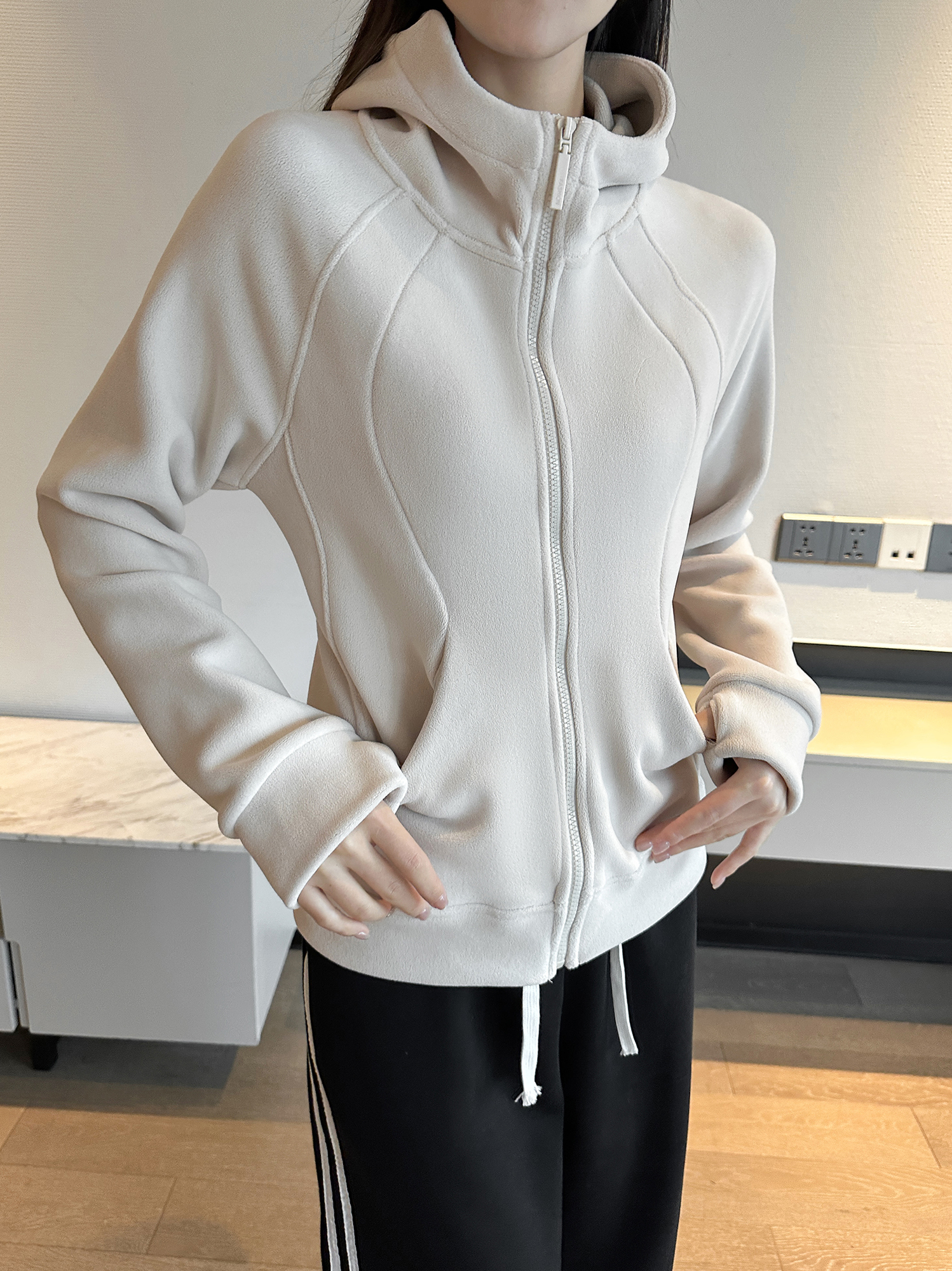 Hooded zip jacket female 2024 autumn and winter new thin padded thickened leisure outside long-sleeved sweater