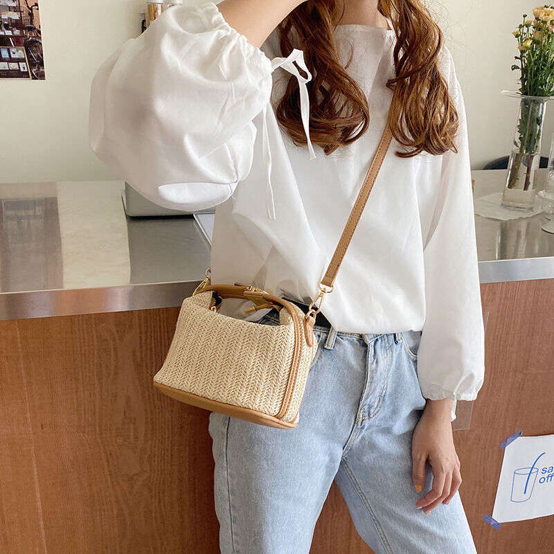 Straw Crossbody Bag For Women Fashion Bohemian Small Knitting Summer Purse And Handbag Ladies Casual Vacation Bucket Beach Bags