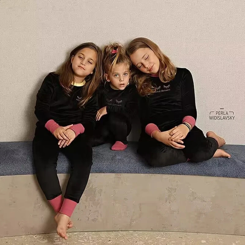 AW Mails Brother Sister Matching Velour Pajamas Set Boys Girls Homewear Sleeping Velvet Clothes with Embroidery 241120