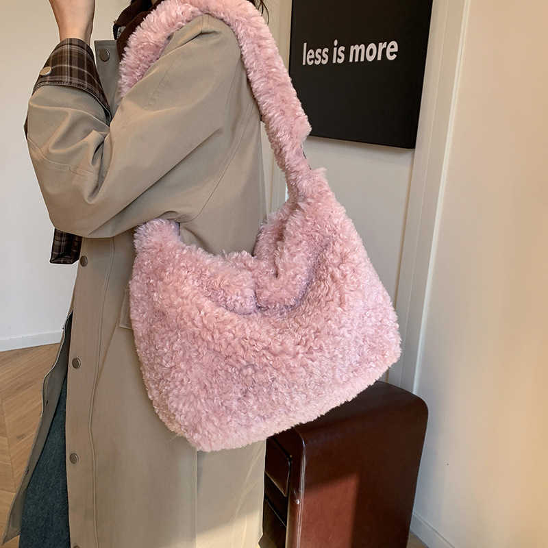 Imitation lamb wool crossbody bag 2024 new fur bag versatile autumn and winter shoulder bag large capacity tote bag plush bag 241120