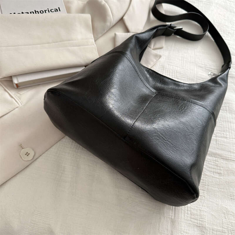 Tote Bags New Autumn/Winter Luxury and Simple Commuting Underarm Women's Large Capacity Shoulder Bag Trendy