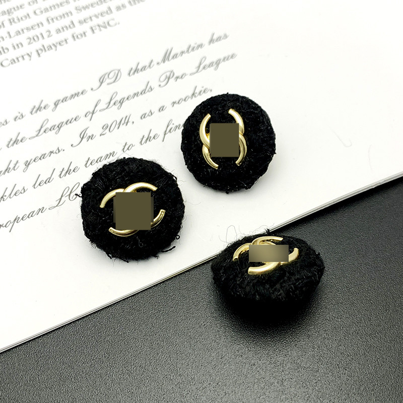 4 pieces/bag Code 97-109 20mm classic black and white small fragrant suit jacket cloth buckle tweed round button foreign trade button
