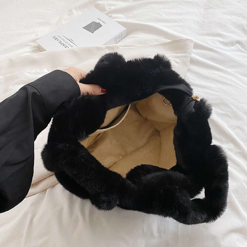 Winter Faux Fur Plush Tote Women's Letter Designer Large Capacity Handbag Shoulder Bag Purses Female Satchel Bags Bolsas