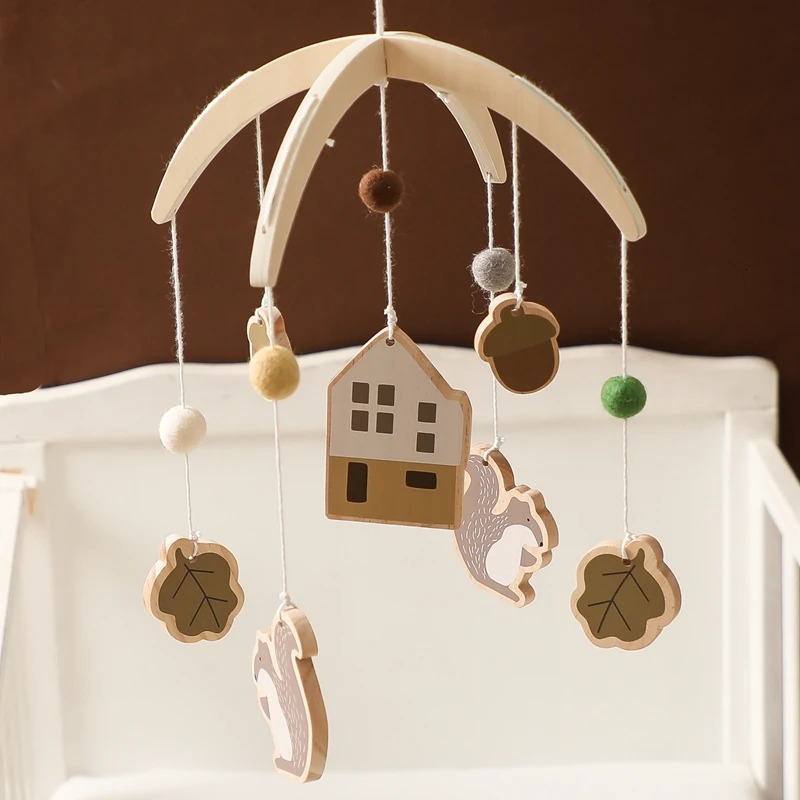 0-12 Months Baby Squirrels Home Tassels Rattles Crib Mobiles Toy Bell born Bed Toddler Musical Gift 240418