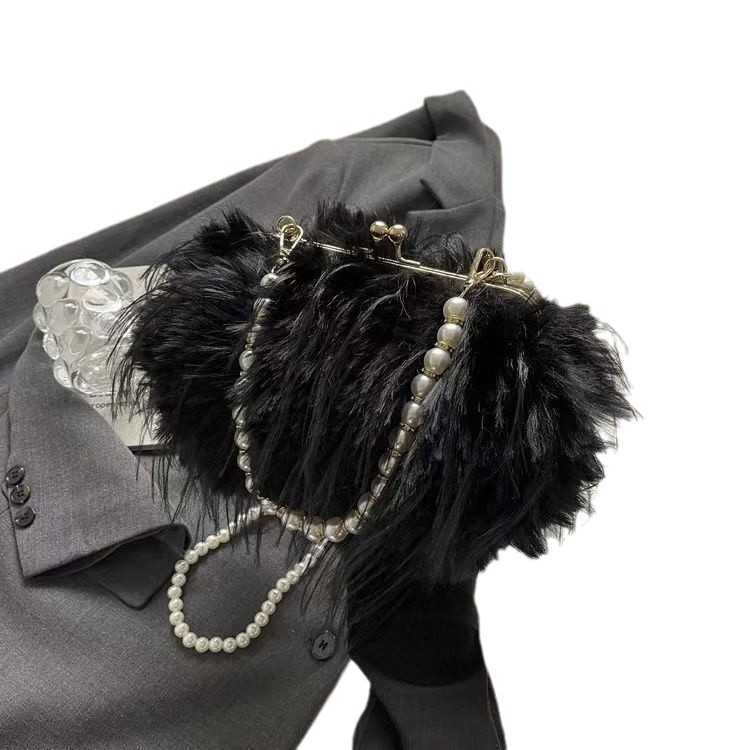 Pearl Chain Plush Bag Plush Bag Tassel Plush Handbag Versatile Single Shoulder Crossbody Bag 241120