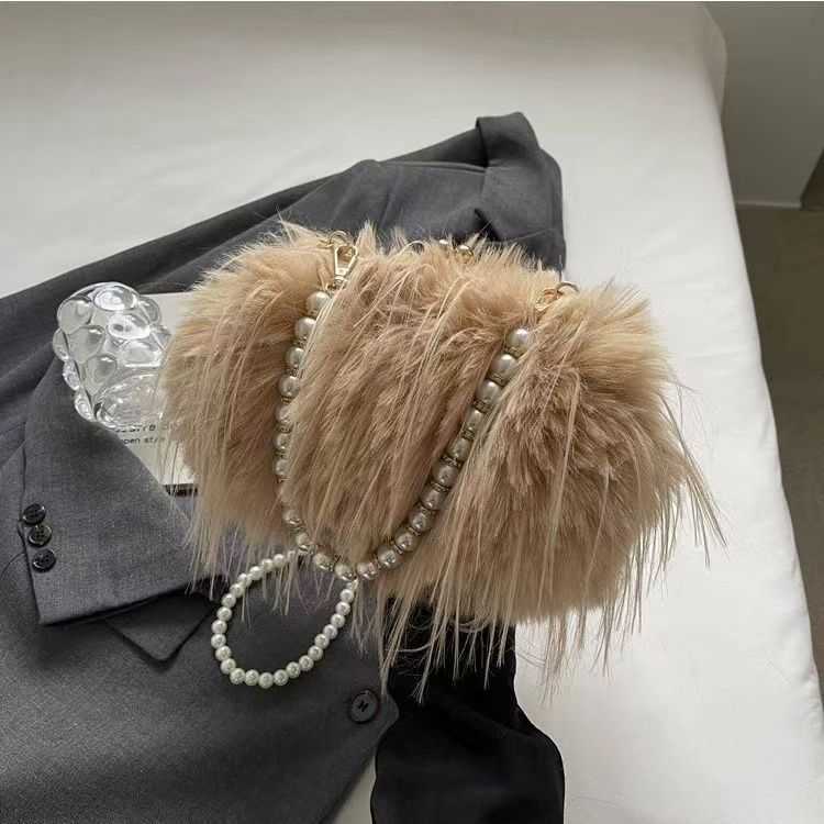 Pearl Chain Plush Bag Plush Bag Tassel Plush Handbag Versatile Single Shoulder Crossbody Bag 241120