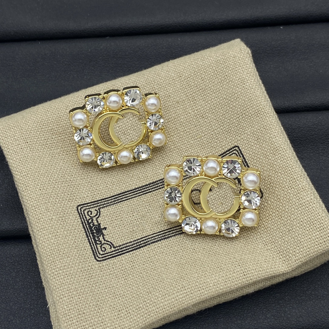 Luxury Brand Designer Earrings Studs Letters Crystal 18K Gold Plated Women Ear Stud Designer Wedding Pearl Earring Jewelry Party Gift with Box